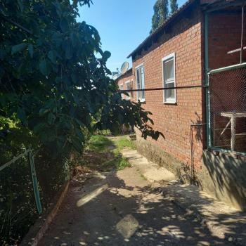 Продается Многокомнатная квартира, 100 м²