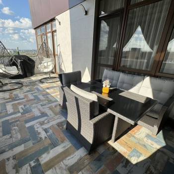 Продается 3-х комнатная квартира, 132 м²