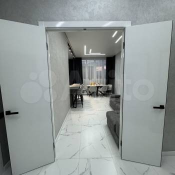 Продается 3-х комнатная квартира, 132 м²