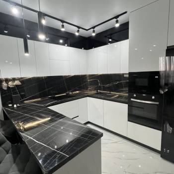 Продается 2-х комнатная квартира, 56 м²