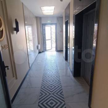 Продается 1-комнатная квартира, 52 м²
