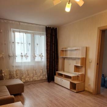 Продается 1-комнатная квартира, 45 м²
