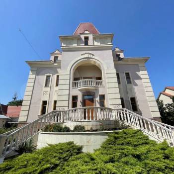 Продается Дом, 650 м²