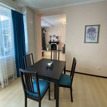 Продается 3-х комнатная квартира, 106,3 м²