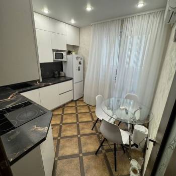 Продается 2-х комнатная квартира, 56 м²