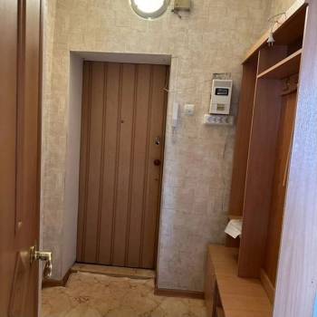 Продается 1-комнатная квартира, 40 м²