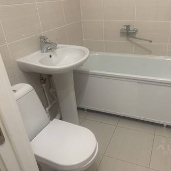 Сдается Многокомнатная квартира, 60 м²