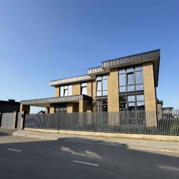 Продается Дом, 240 м²