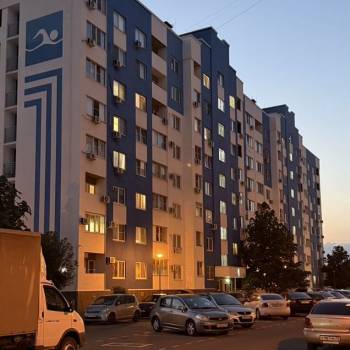 Продается 1-комнатная квартира, 58 м²
