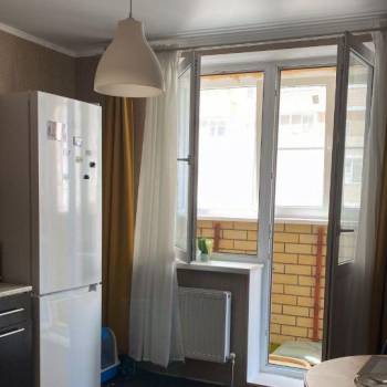 Сдается 1-комнатная квартира, 49 м²