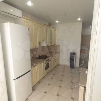 Продается 1-комнатная квартира, 35 м²