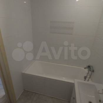 Продается 1-комнатная квартира, 35 м²