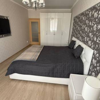 Продается 2-х комнатная квартира, 60 м²