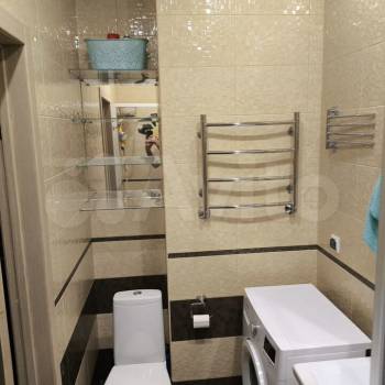 Продается 1-комнатная квартира, 42 м²