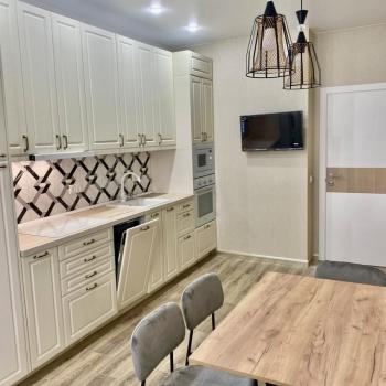 Продается 1-комнатная квартира, 43 м²