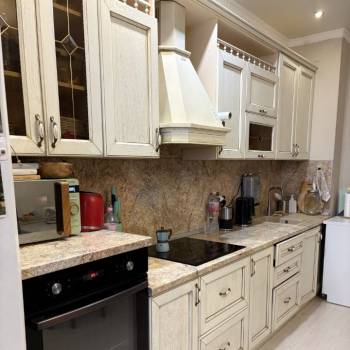 Продается 1-комнатная квартира, 45 м²