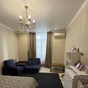 Продается 1-комнатная квартира, 45,5 м²
