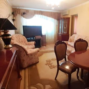 Продается Многокомнатная квартира, 78 м²