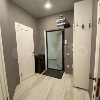 Продается 1-комнатная квартира, 44 м²