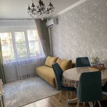 Продается 1-комнатная квартира, 47 м²