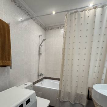 Продается 1-комнатная квартира, 32 м²