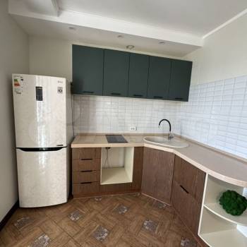 Продается 1-комнатная квартира, 32 м²