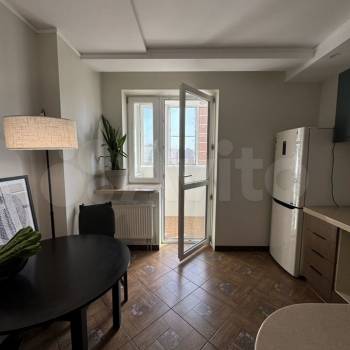 Продается 1-комнатная квартира, 32 м²