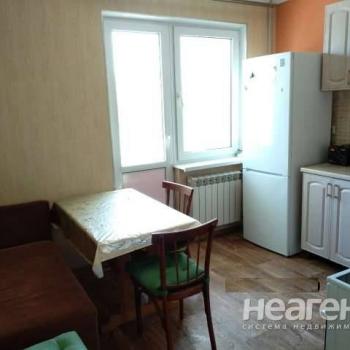 Сдается 1-комнатная квартира, 40 м²