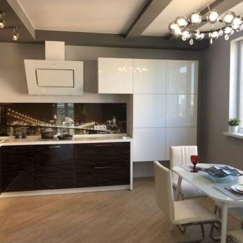 Сдается 2-х комнатная квартира, 90 м²