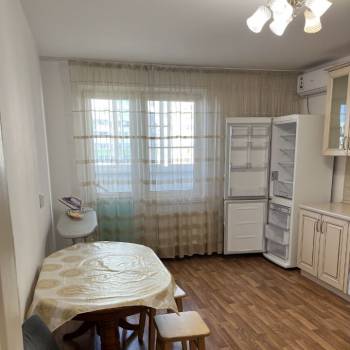 Сдается 2-х комнатная квартира, 65,4 м²