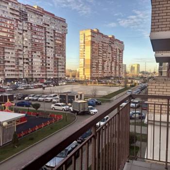 Продается 1-комнатная квартира, 41 м²