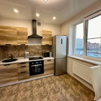 Продается 1-комнатная квартира, 40 м²