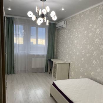 Сдается Многокомнатная квартира, 100 м²