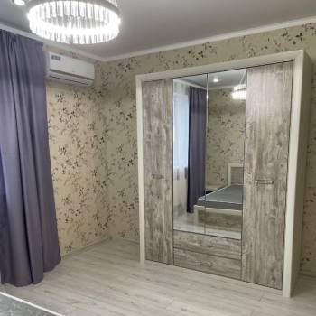 Сдается Многокомнатная квартира, 100 м²