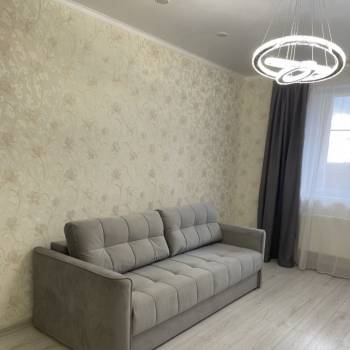 Сдается Многокомнатная квартира, 100 м²