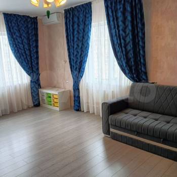 Сдается Многокомнатная квартира, 81 м²