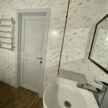 Продается 1-комнатная квартира, 57 м²