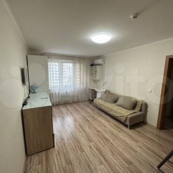 Продается 1-комнатная квартира, 37,5 м²