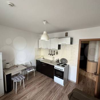 Продается 1-комнатная квартира, 37,5 м²