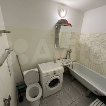 Продается 1-комнатная квартира, 37,5 м²