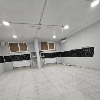 Продается Нежилое помещение, 72 м²