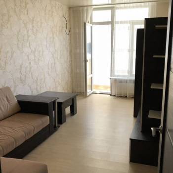 Продается 1-комнатная квартира, 54 м²