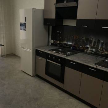 Продается 1-комнатная квартира, 45 м²