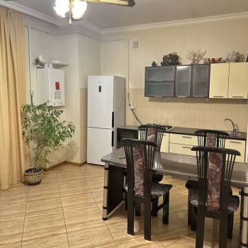Сдается 2-х комнатная квартира, 65 м²