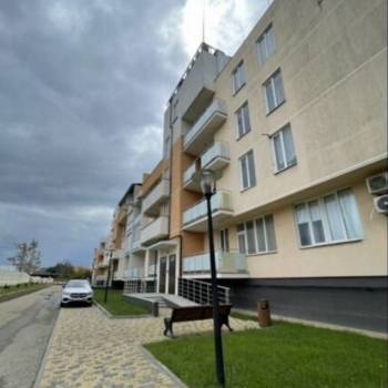 Продается 1-комнатная квартира, 65 м²