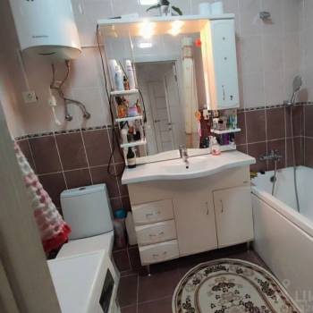 Продается 1-комнатная квартира, 48 м²