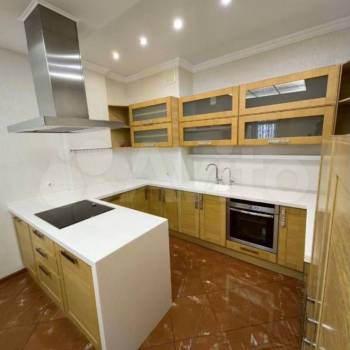 Продается Многокомнатная квартира, 137 м²