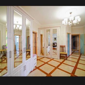 Продается Многокомнатная квартира, 137 м²