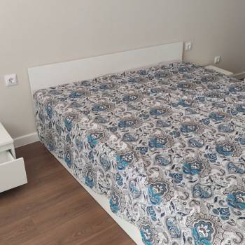 Сдается 2-х комнатная квартира, 98 м²