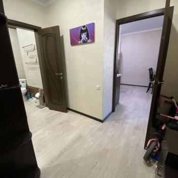 Продается 1-комнатная квартира, 38 м²